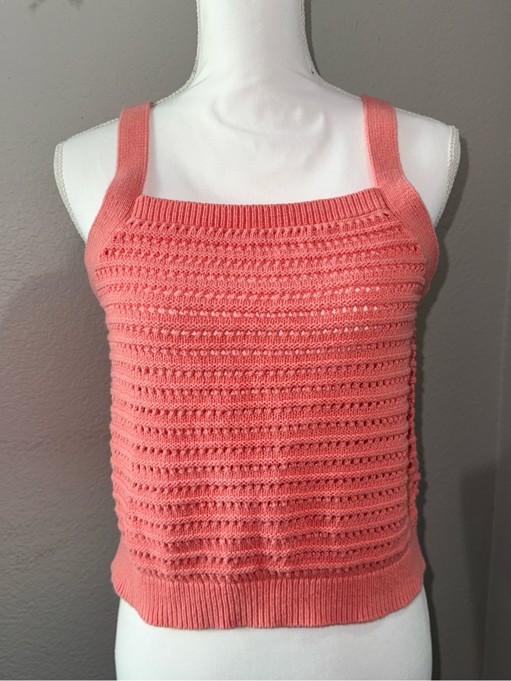 Universal Thread Coral Crochet Knit Tank Top L